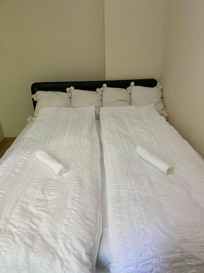 Szeged Suncity Apartman แซแก็ด ภายนอก รูปภาพ