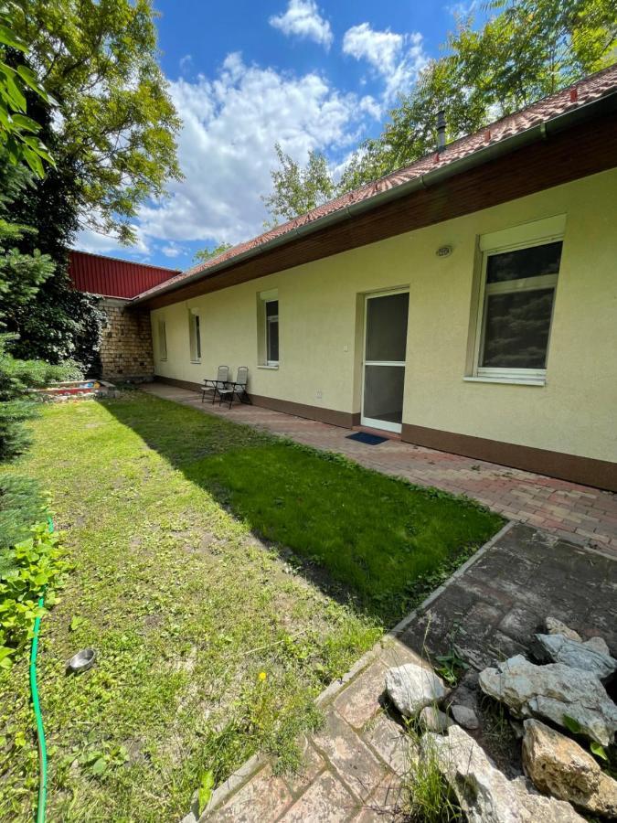 Szeged Suncity Apartman แซแก็ด ภายนอก รูปภาพ
